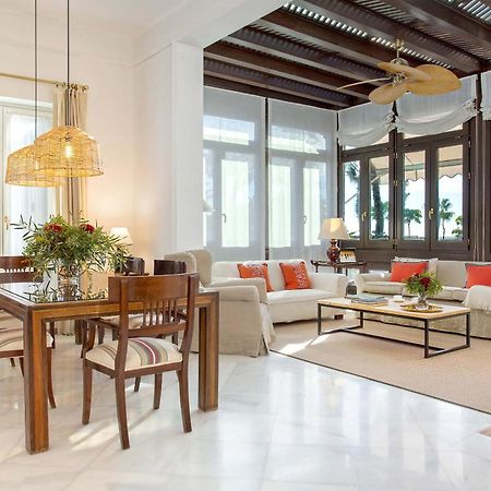 Genteel Home Paseo Maritimo Малага Екстериор снимка