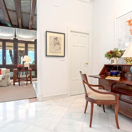 Genteel Home Paseo Maritimo Малага Екстериор снимка