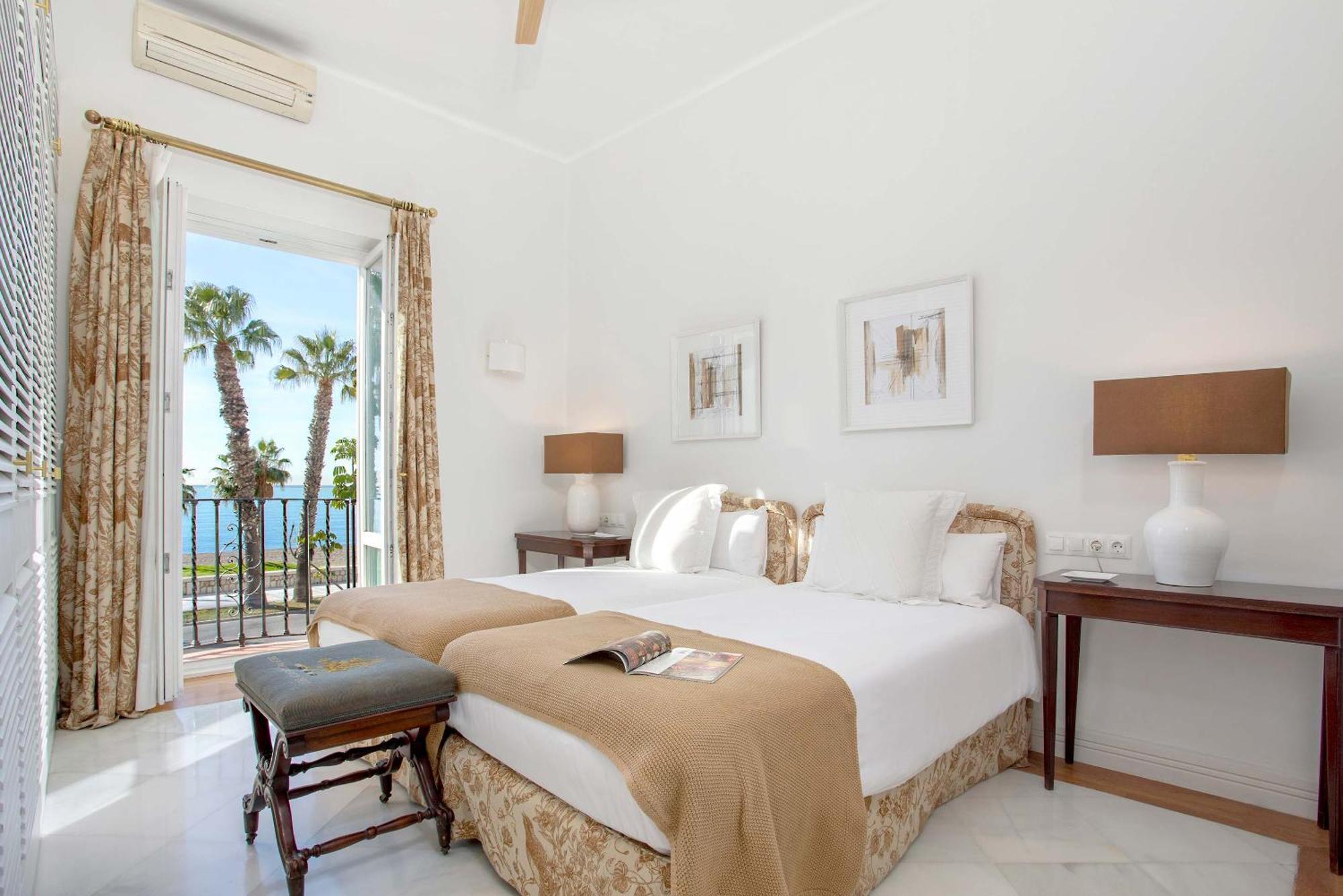 Genteel Home Paseo Maritimo Малага Екстериор снимка