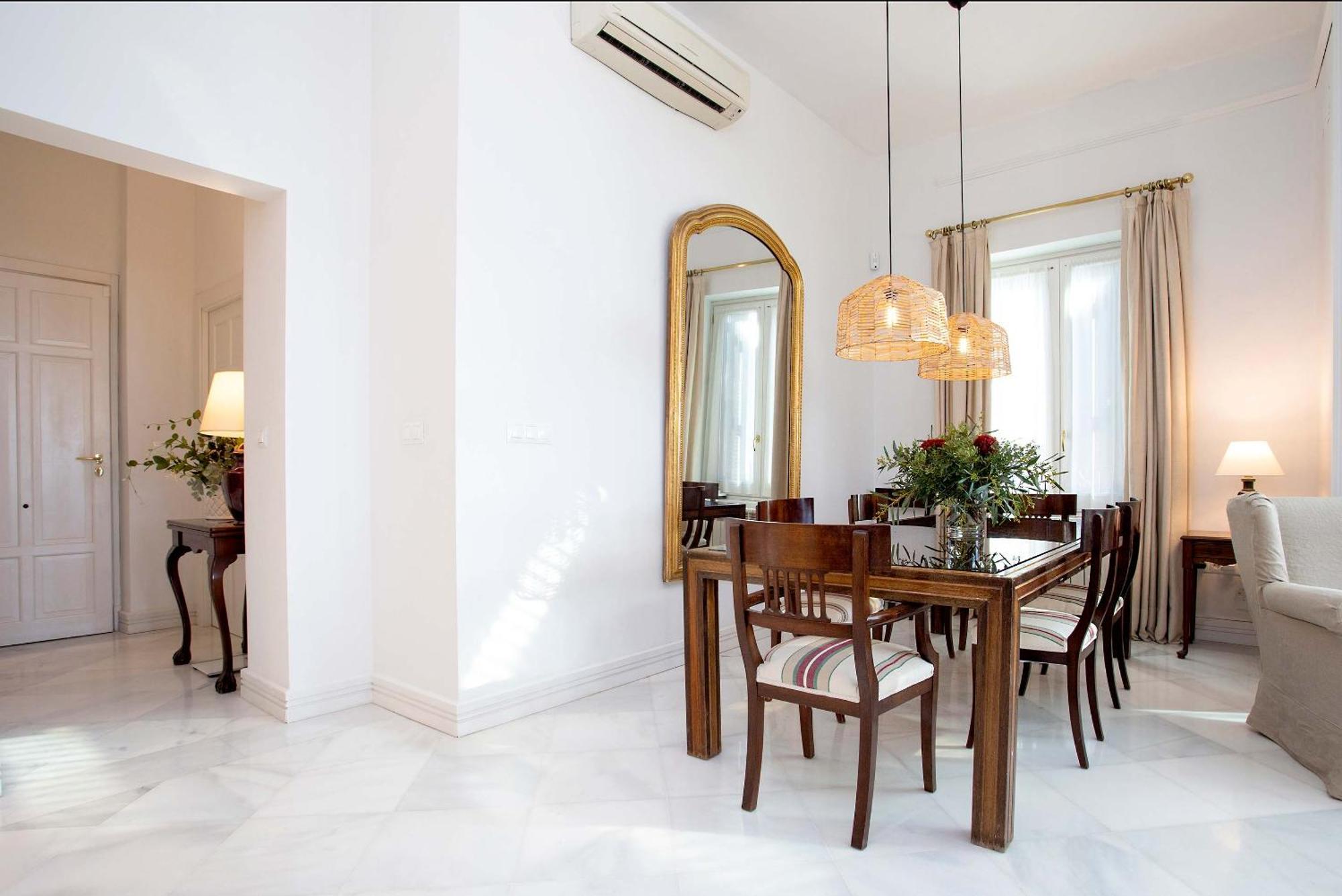 Genteel Home Paseo Maritimo Малага Екстериор снимка