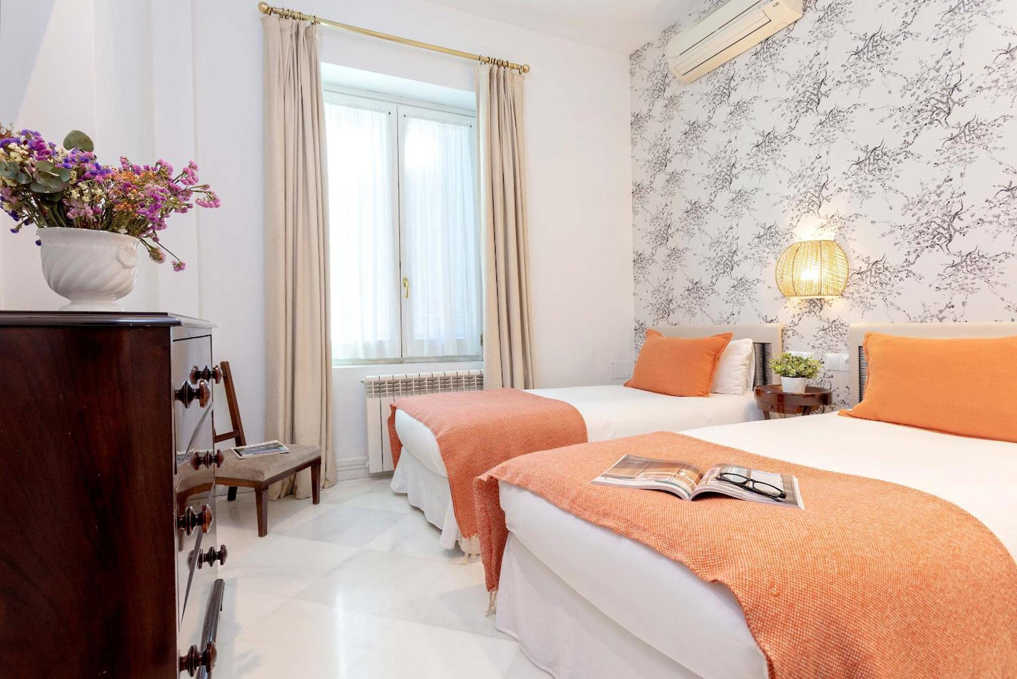 Genteel Home Paseo Maritimo Малага Екстериор снимка