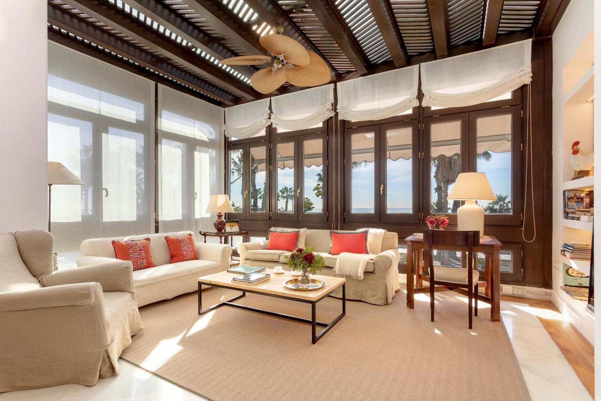 Genteel Home Paseo Maritimo Малага Екстериор снимка